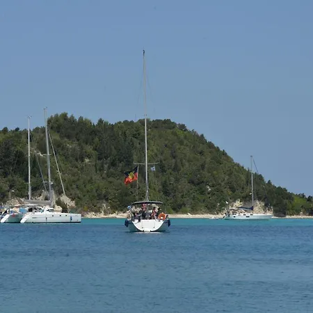 Flora Maisonette 1 Gaios