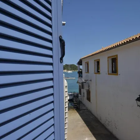 Flora Maisonette 1 Gaios